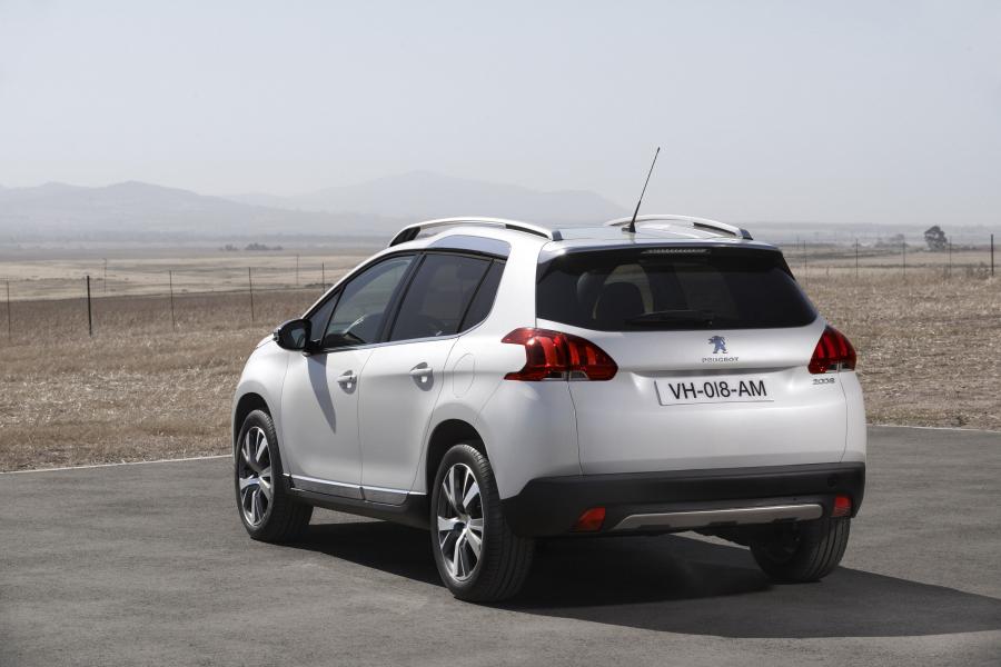  Peugeot 2008 2013 года  (фото 25 из 51)
